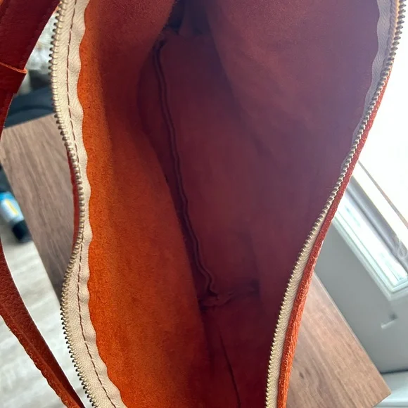 Portland Leather Goods Large Slouchy Bag In KOI - Picture 2 of 3